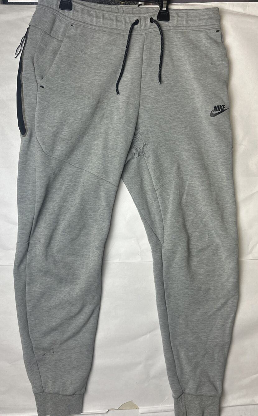 Nike Tech Fleece Joggers Men XL Gray Sweatpants Tapered Drawstring Hole Crotch